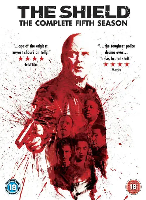 《盾牌》第五季：警探维克·马奎斯深陷泥潭，迈克尔·奇克里诺的抉择能否救赎？